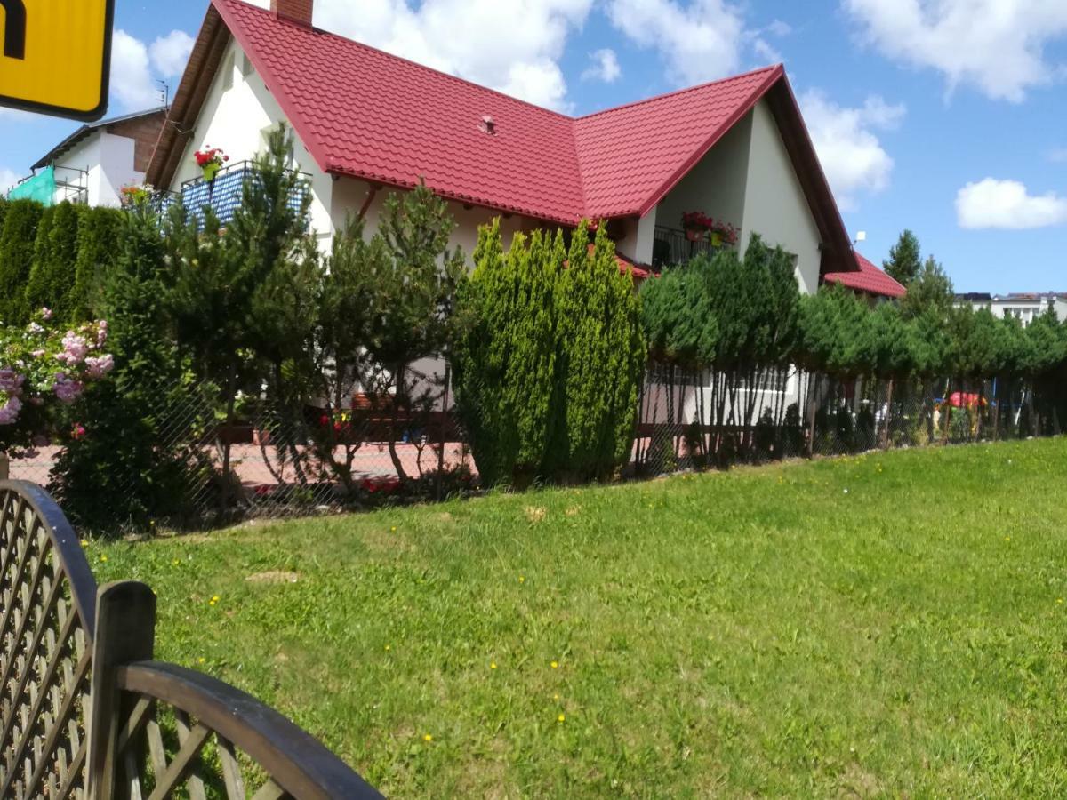 Pokoje Goscinne Jutrzenka Swarzewo Exterior photo